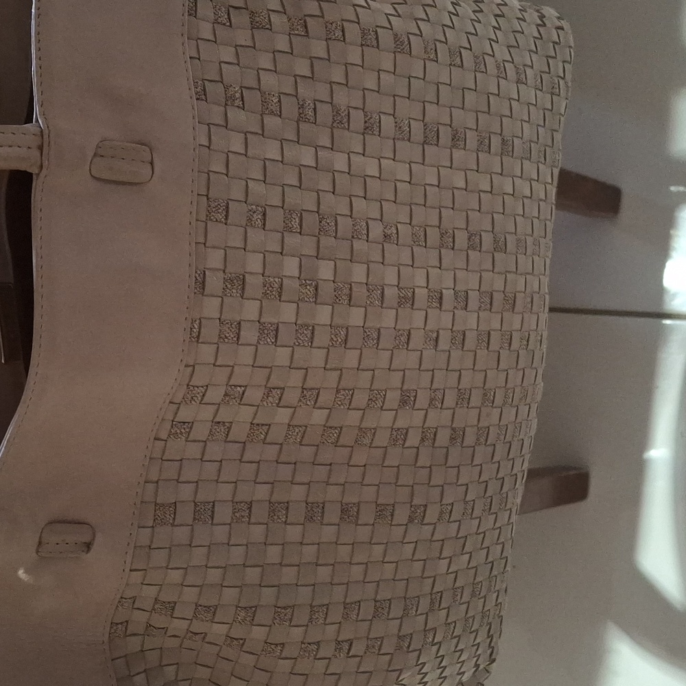 Bottega Veneta Leather Bag((((ACCEPTING.A DECENT OFFER
